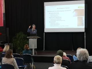 vortrag_das_ökologische_tinyhaus_hanse_bau_2019.jpg vortrag_das_ökologische_tinyhaus_hanse_bau_2019.jpg