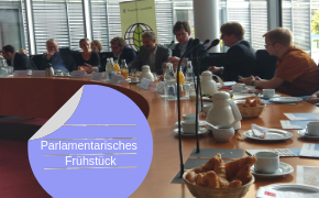 parlamentarisches frühstück zur bauwende juni 2019_c steinmeyer_290auf180.png parlamentarisches frühstück zur bauwende juni 2019_c steinmeyer_290auf180.png